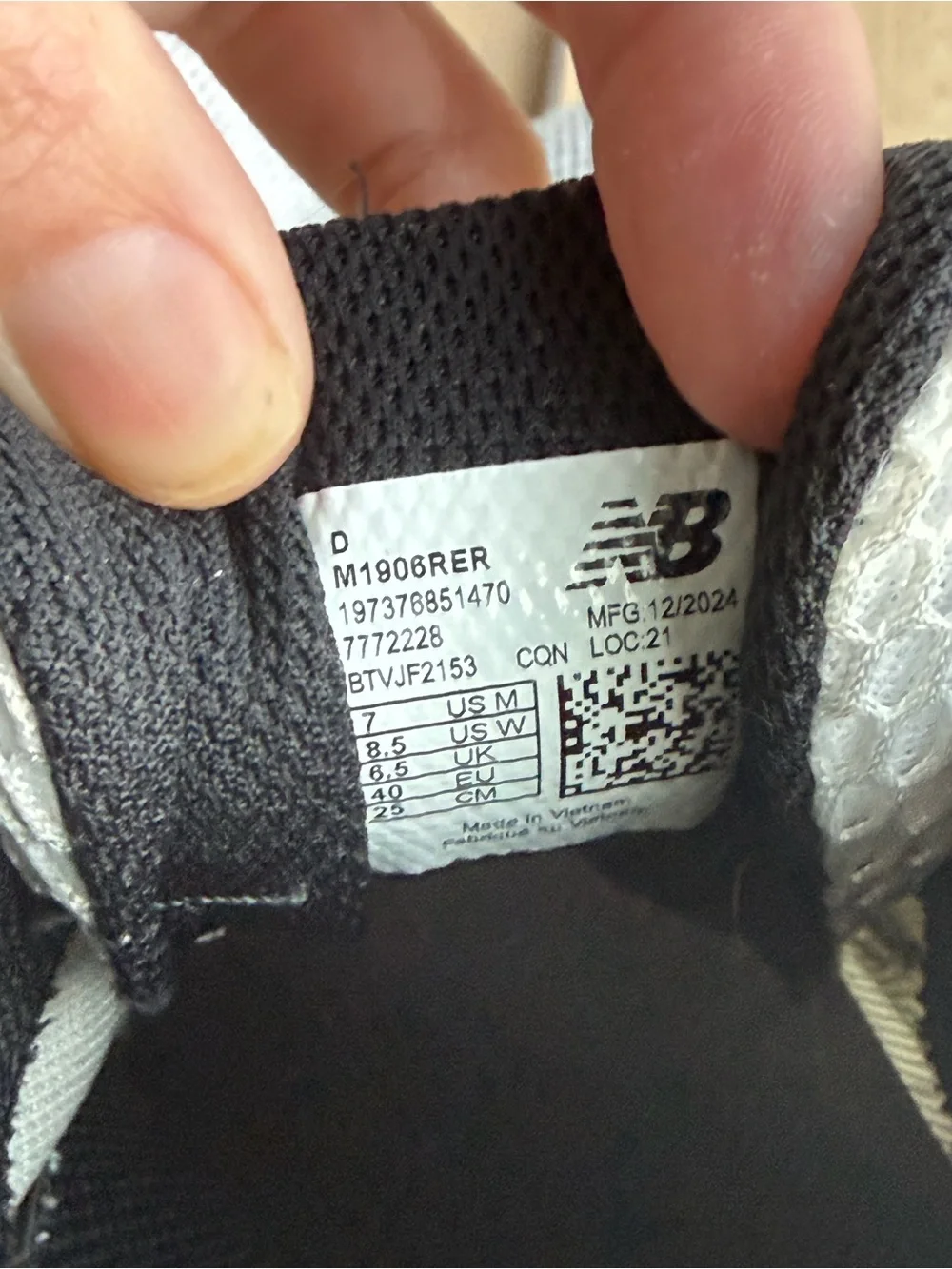 New Balance 1906R (GS)Silver/Black/WHITE
